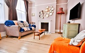 Boutique Apartment On Kings Road
